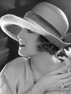 Brim: Gritta Ley with hat, 1928
