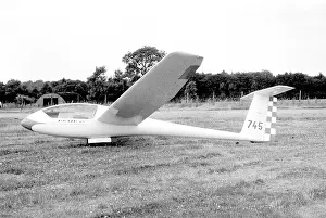 Grob: Grob Astir CS 745