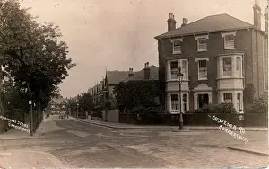 Chiswick: Grosvenor Road
