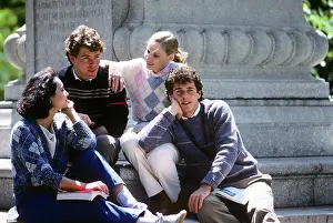 Deg002: Group of Four College Students Hanging Out on Campus