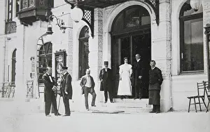 Semmering: Group in front of a hotel entrance at Semmering