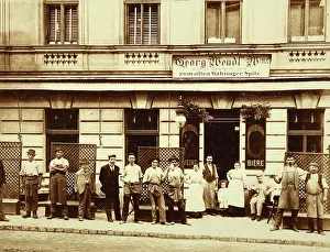 Wahring: Group in front of the inn Georg Wendls Witwe
