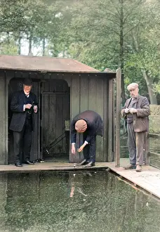 Ellesmere: Group of men at The Boat, Ellesmere
