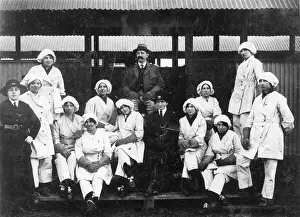 Corrugated: Group photo, munitions factory workers, Hereford, WW1