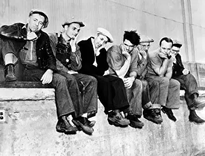 Stoppages: A group of pickets at San Pedro during the ?