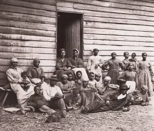 Civel: Group of plantation slaves