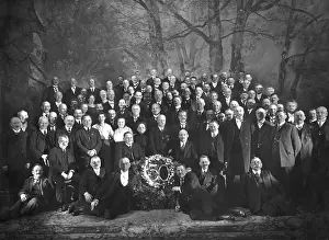 Muenchner: Group portrait on the 50th anniversary of the Muenchner