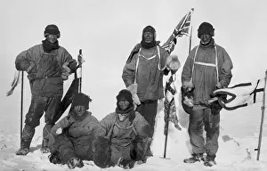 Lcgr1805: Group portrait of men who survived the British