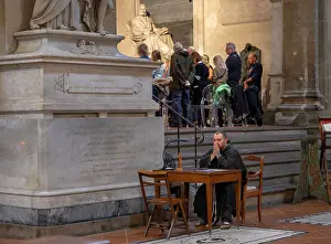 Croce: Group prayer, Santa Croce, Florence, Tuscany, Italy