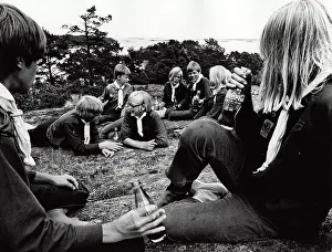 Coke: A group of Swedish scouts