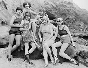 Outings: Group of women girlfriends, 1924