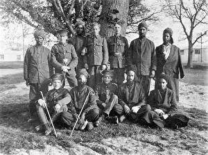 Hardinge: Group of wounded soldiers