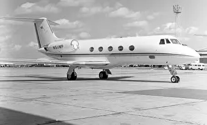 Luton: Grumman G-1159 Gulfstream IISP N511WP