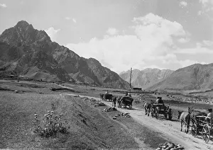Caucasians: Grusinian military road