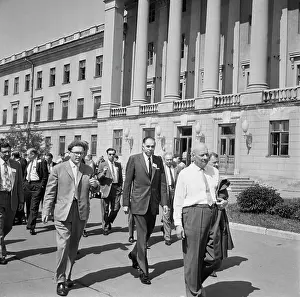 Kunov: G.Seaborg's visit to the USSR