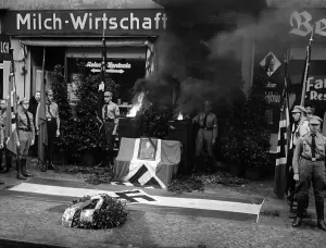 Renamed: Guard of honor for the murdered Hitler Youth