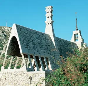 Cornet: Guell Wine Cellar (1895-1897). Chapel. By Antoni Gaudi (1852