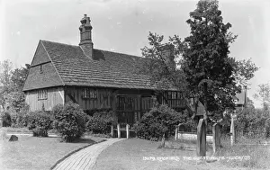 Sloping: The Guest House in Lingfield