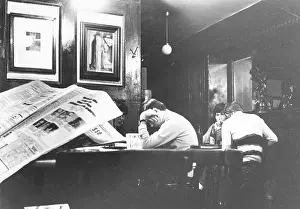 Coffeehouse: Guests in the Cafe Hawelka