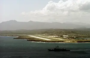 Guantanamo: The guided missile frigate USS STARK lower ?