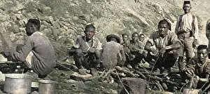 Gurkhas: Gurkhas cooking a camp meal 1914