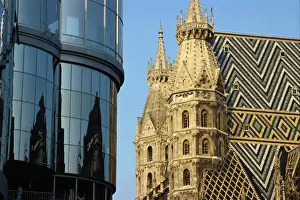 Landova: Haas-House and St. Stephen's Cathedral