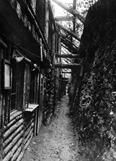 Accomodation: Habitable trench at the Western Front, 1917
