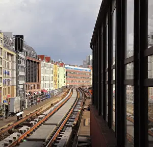 Stadtbahn: Hackescher Markt train tracks, Berlin, Germany