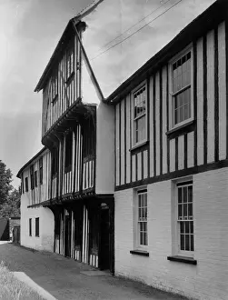 Hadleigh: HADLEIGH GUILDHALL