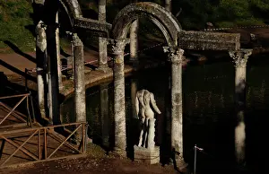 Adriana: Hadrian's Villa. The Canopus with the statue of God Mars. 2n