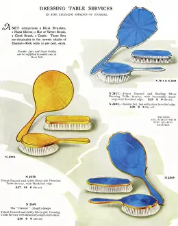 Tasteful: HAIR BRUSH SETS