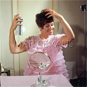Emberton: HAIRSPRAY 1960S