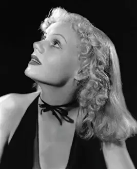 Coiffure: Hairstyle, 1930s