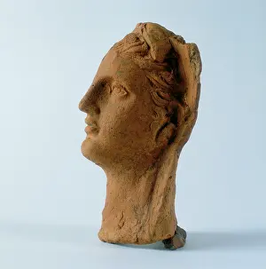 Antiquarium: Half of a veiled male