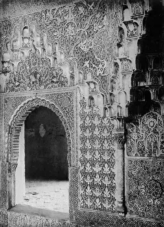 Elaborately: Hall of two sisters in the Alhambra, 1899