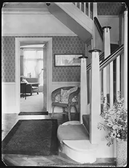 Unattractive: HALLWAY 1930S