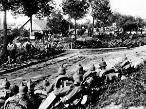 Exhausted: Halt on the roadside, 1914