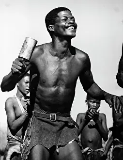 Rattles: Hambaraqhengo dancing, hambaraqhengo dance, Unknown