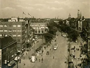 Pauli: Hamburg, Germany - Reeperbahn, St Pauli district