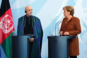 Karzai: Hamid Karzai & Angela Merkel