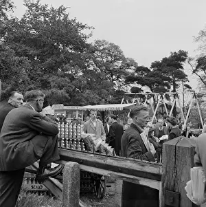 Wander: Hampstead Fair, London