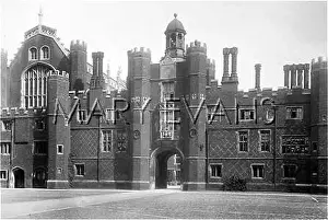 Towe: HAMPTON COURT CLOCK TOWE