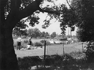 Alan Greeley Collection: HAMPTON RIVERSIDE