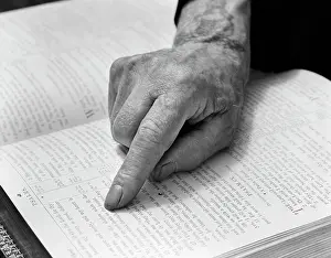 Psalm: Hand Of Elderly Person Finger