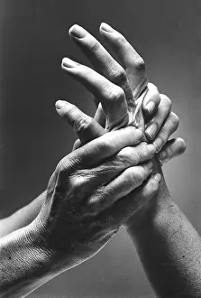 Massages: Hand Massage