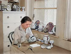 Painstaking: HAND-PAINTING A TEAPOT