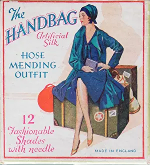 Convenient: The Handbag Artificial Silk Hose Mending Outfit
