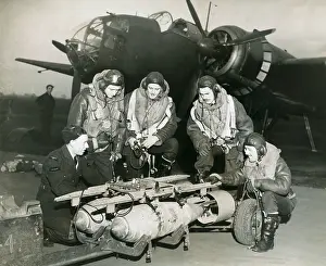Lifejackets: Handley Page Hampden
