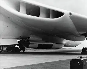 Hp 80: Handley Page HP-80 Victor