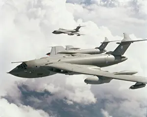Team Work: Handley Page HP-80 Victor
